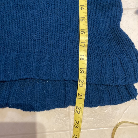 Ugg Knit Sweater, Beautiful Deep Marine Blue! Oversized, fits Sm/Med Rich Color! - Picture 7 of 12